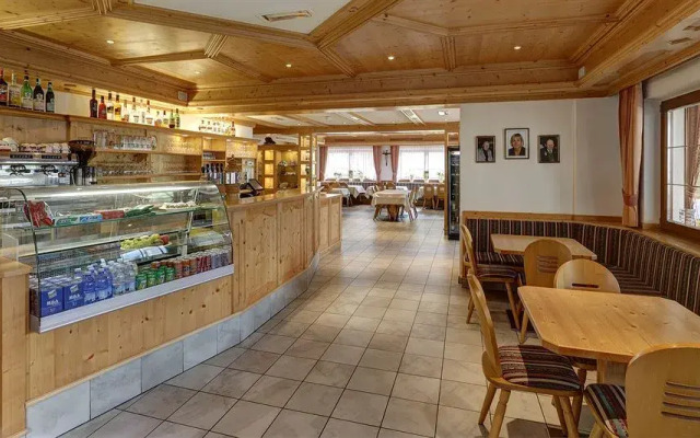 Ahrner Wirt Apartments