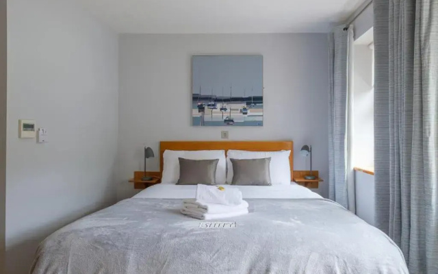 Eyre Square Townhouse