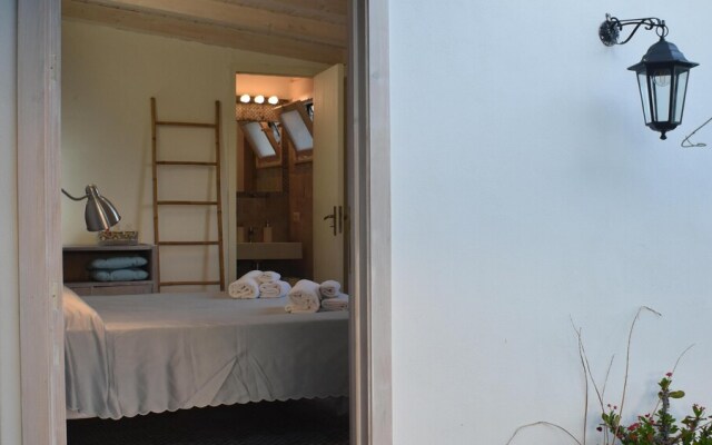 Suite Margherita With Private Garden and Shared Pool