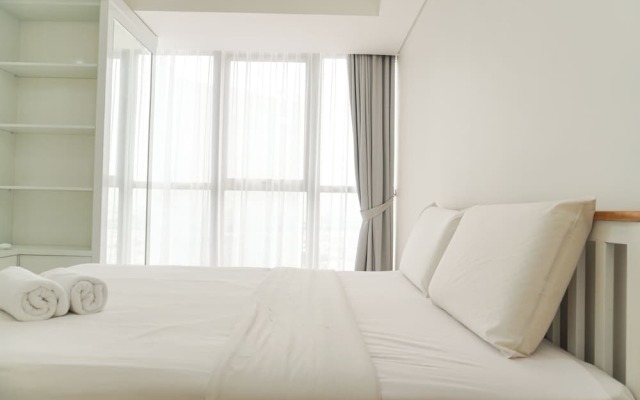 Serene And Best Location 2Br Gold Coast Apartment