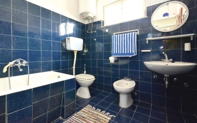 Stunning Home in Hvar With Wifi and 2 Bedrooms