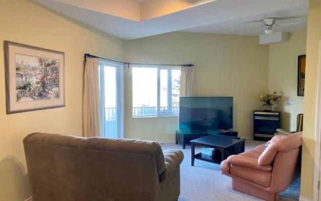 Mountain View Two Bedroom Suite