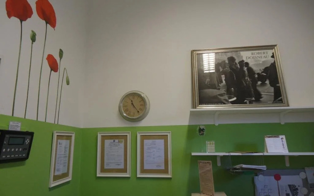 Protezione Della Giovane