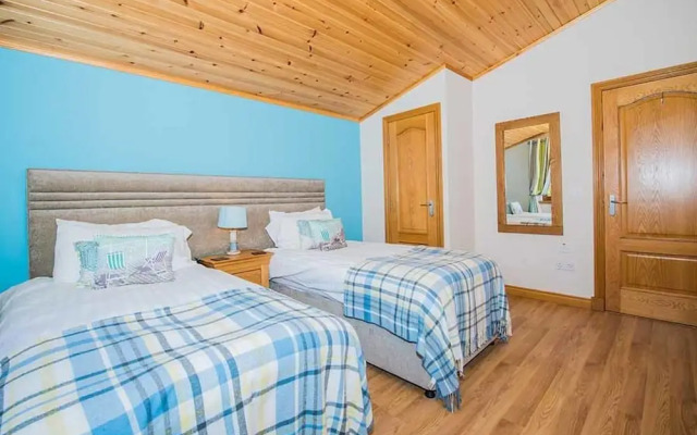 Tawny Lodge