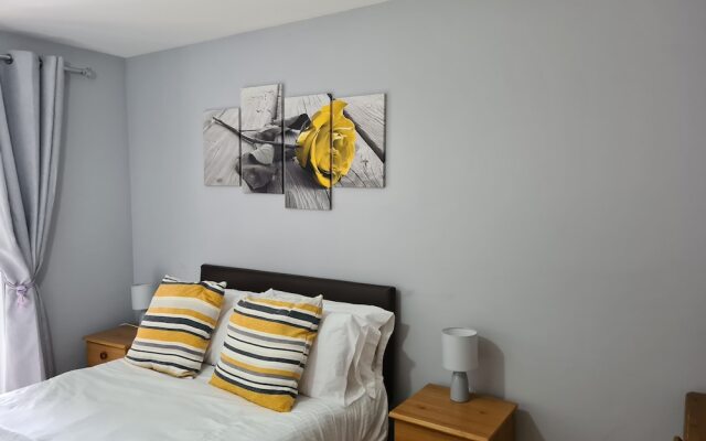 10 Valley View Lodge