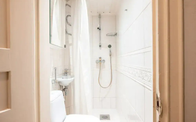 2ndhomes Cozy & Compact Top Floor Studio