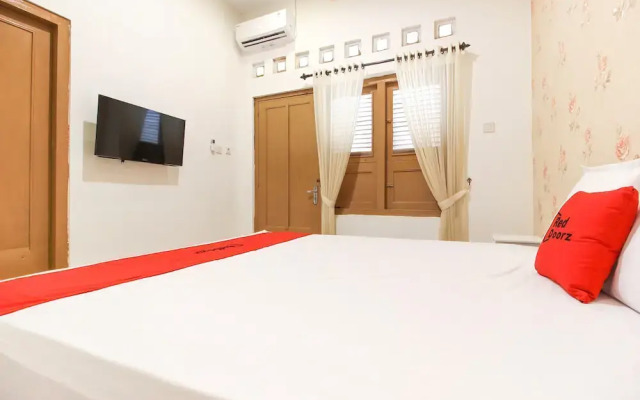 Reddoorz Near Rs Sarjito Yogyakarta