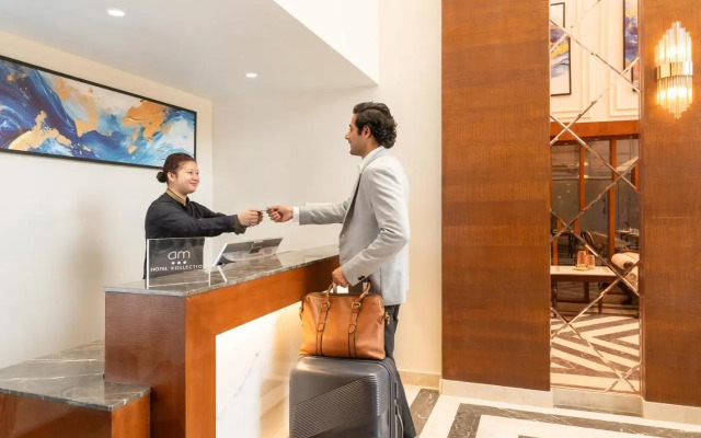 Foxtrail, Sector 42 - AM Hotel Kollection