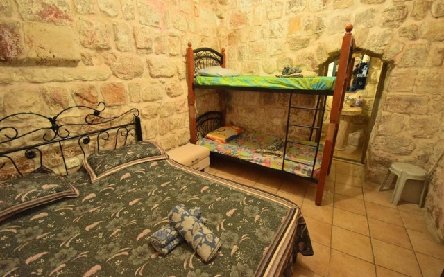 Chain Gate Hostel