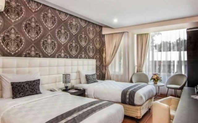 The Rizen Hotel