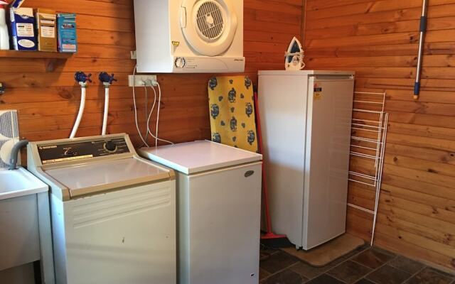 Water's Edge Bundalong