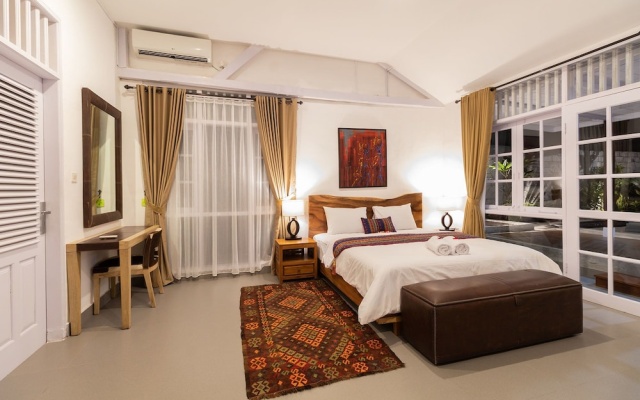 Villa Miracle – Guest Rooms – Denpasar