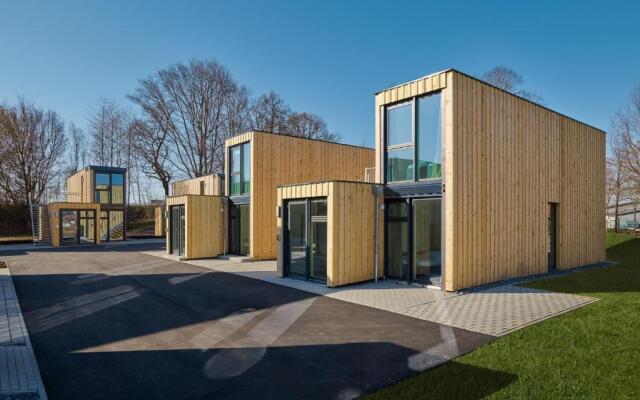 Modern ausgebauter Überseecontainer als Tiny House