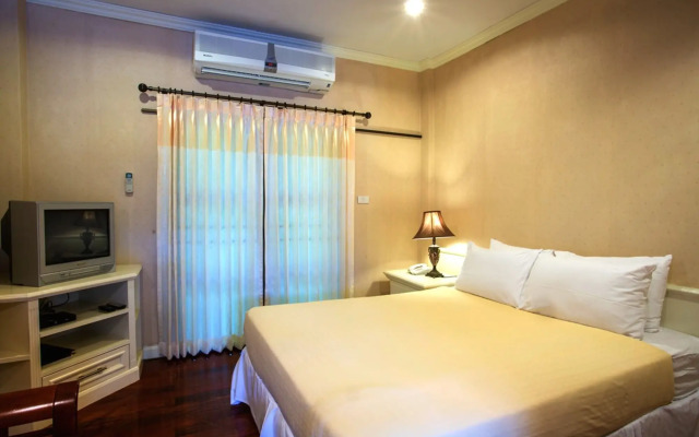Chateau de Khaoyai Hotel & Resort