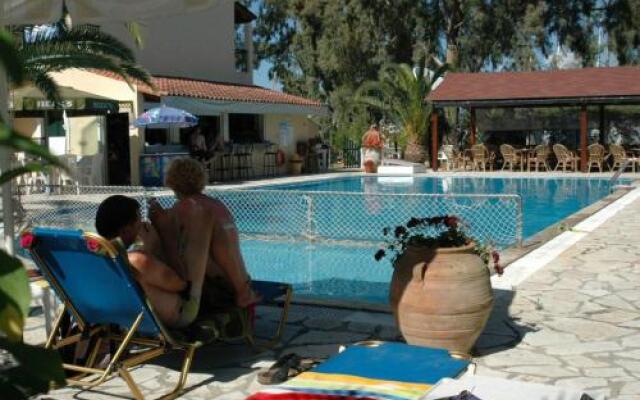 Zefiros Apartments
