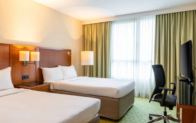 Courtyard by Marriott Paris Saint Denis