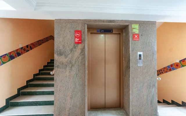OYO 10807 Hotel Auro