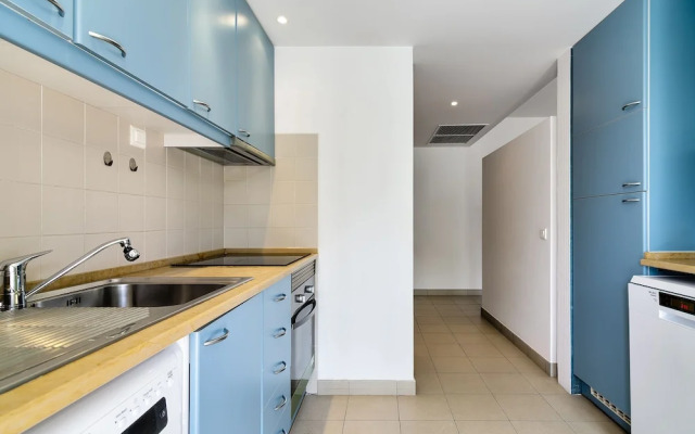 Marina Apartment by AGProperties