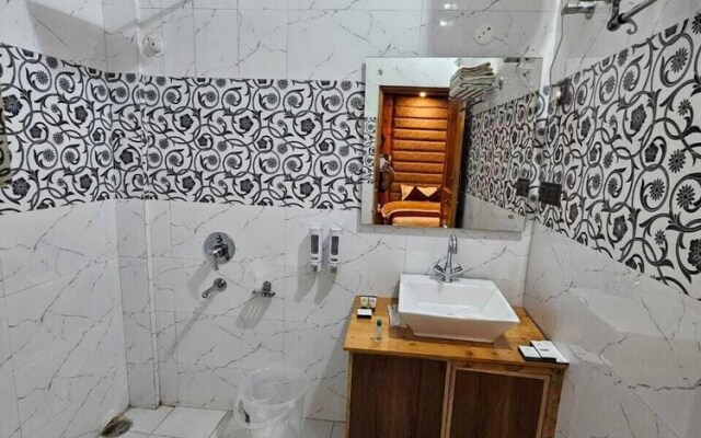 The Black Morel Hotel & Restaurant