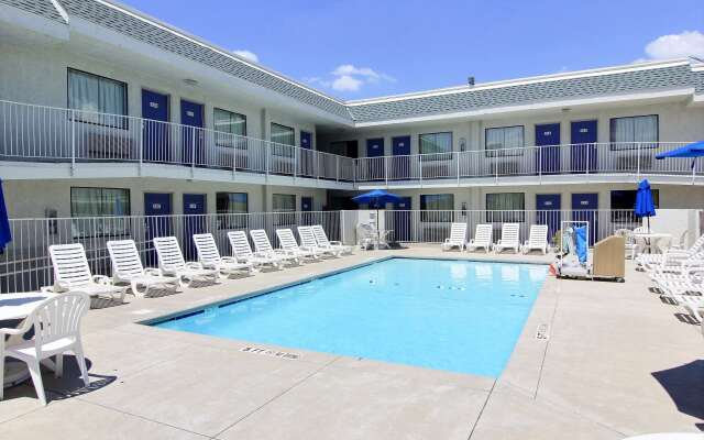 Motel 6 Austin, TX - North Central
