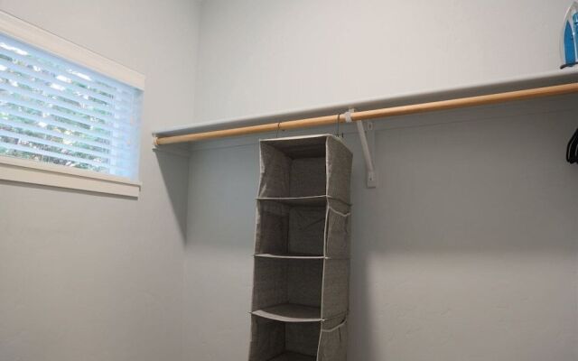 Smart-designed 2 Bed/2 Bath Home