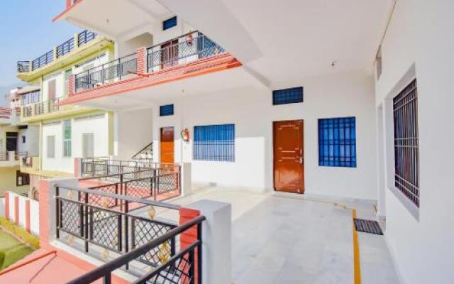 SPOT ON 78486 Ganga Usha Guest House