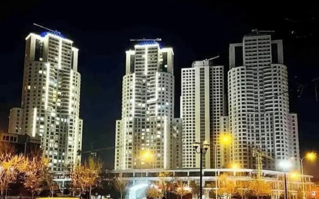 30th Floor-Skyline above a City