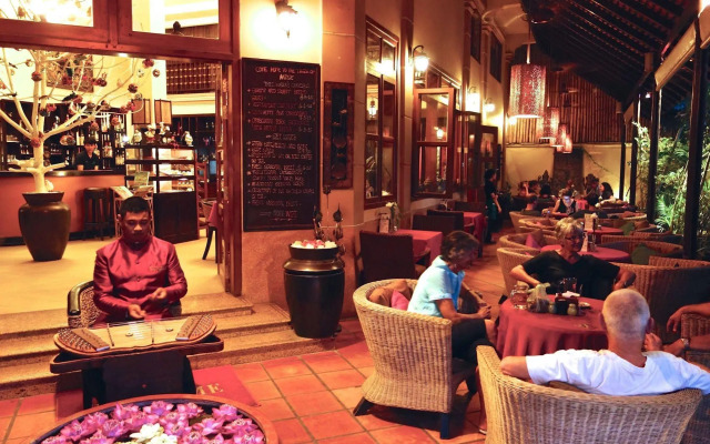 Anise Hotel & Restaurant