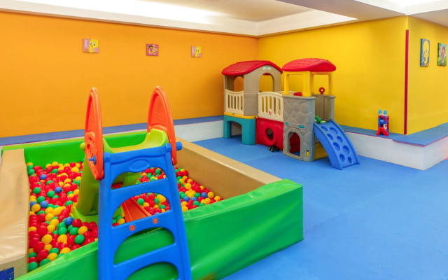 Cronwell Platamon Resort