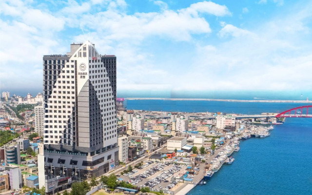 Sea Cruise Hotel