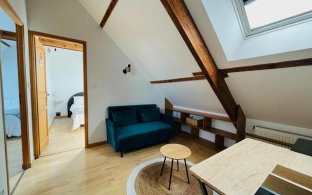 Nice 130m With Terrace Garden In Vannes