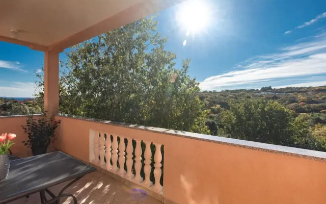 Scenic Elegant Apartments Krk With Balcony and Pool