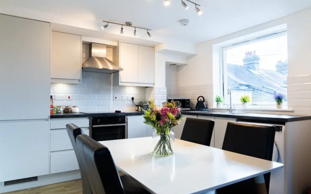 Inviting 2-bed Apartment in Cambridge