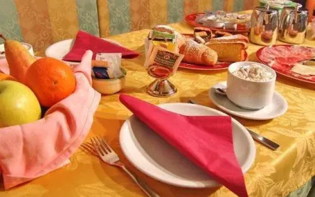 Jolly Dimaro Bed and Breakfast Rooms; Apartments