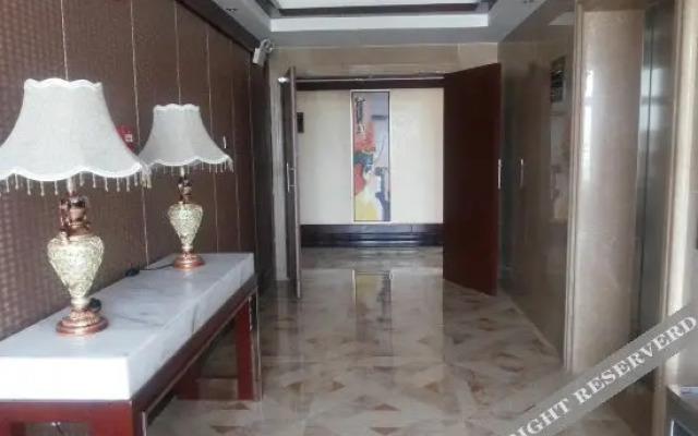 Coconut Rhyme Golden Dragon Hotel (Qionghai Yinhai Road Flagship)