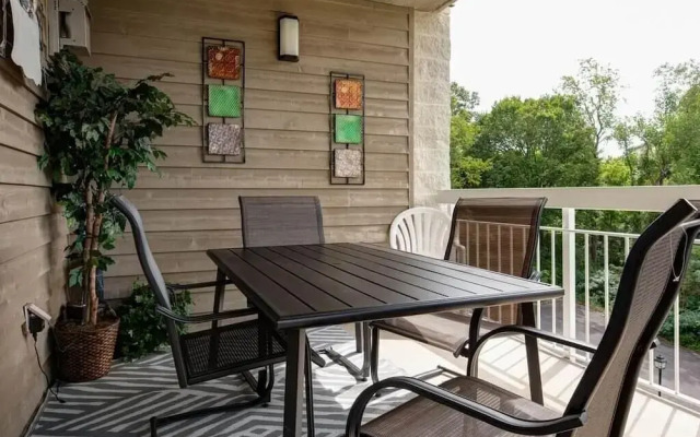 Whispering Pines 433