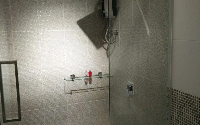 De Nara Hotel (SHA Extra Plus)