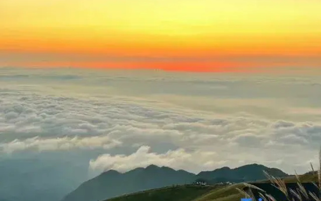 Wugong Mountain Jinding Tent Camp