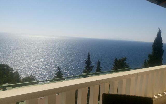 Apartments Dragomil - beautiful sea view