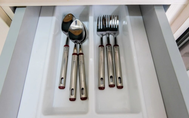 Luxurious 2Br Apartment At Lexington Residence