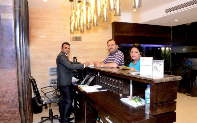 Hotel Supreme Grande