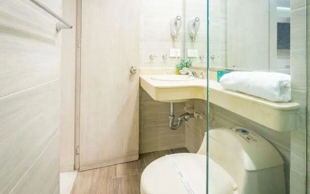 Hotel Ayenda Leuroz 1259