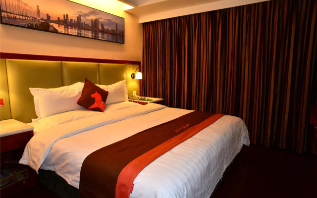 Jun Hotel Guizhou Guiyang Yunyan District Yunyan Square