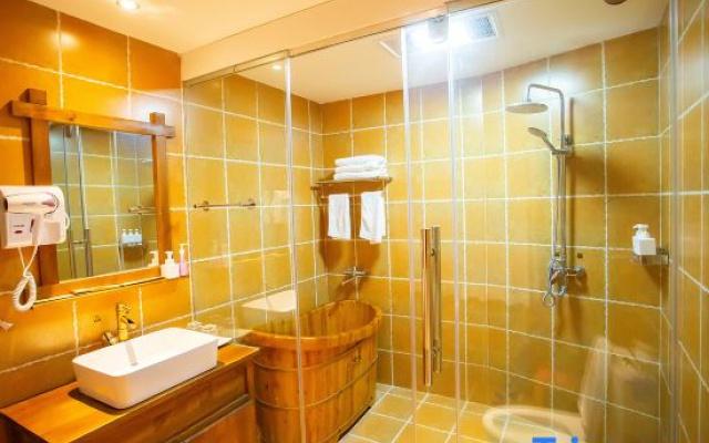 Lijiang Shuhe Old Town Yafei Snow Mountain Dream Homestay