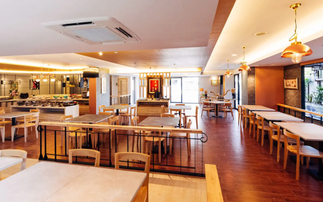 Baron Residence Bangkok