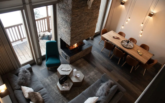 Yellowstone Lodge Chalet 3