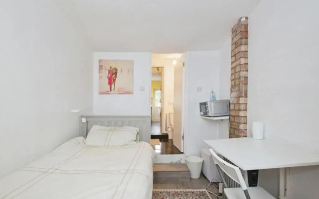 Charming 3 bed home. Spacious with large garden