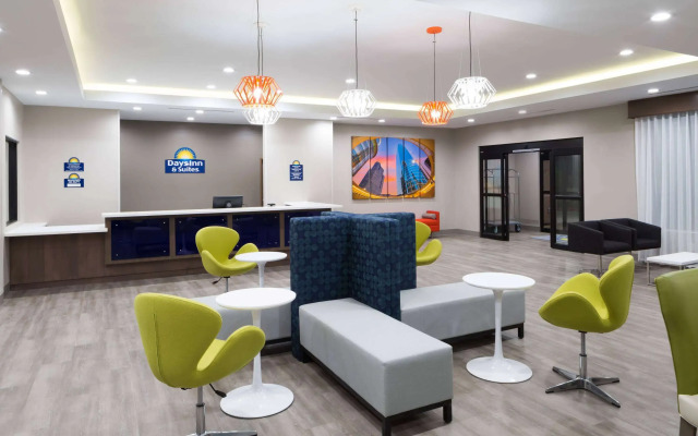Days Inn & Suites by Wyndham Houston NW Cypress
