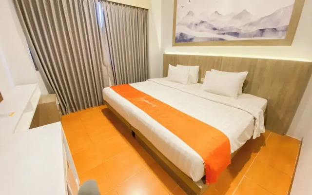 Front One HK Resort Semarang