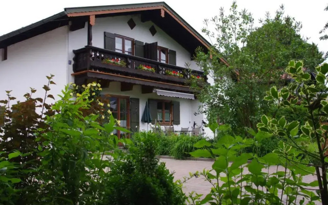 Ferienwohnung Haus Alpenrebe